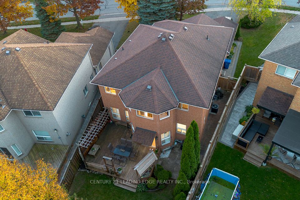 803 Best Circle, Newmarket, ON L3X 2H6 5