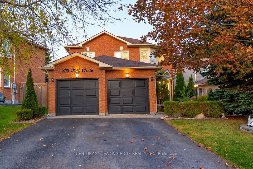 Detached at 803 Best Circle, Newmarket, ON L3X 2H6
