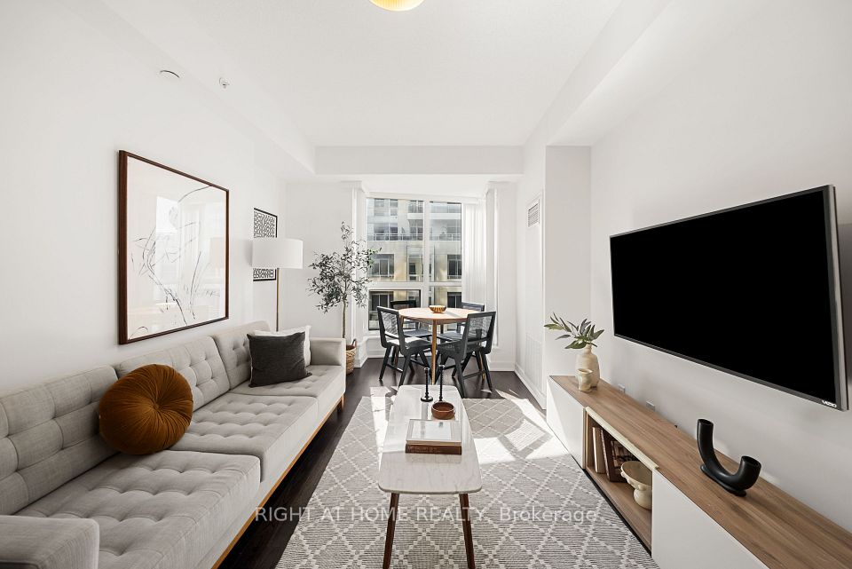 Condo Apartment at 9201 Yonge Street 610, Richmond Hill, ON L4C 1H9