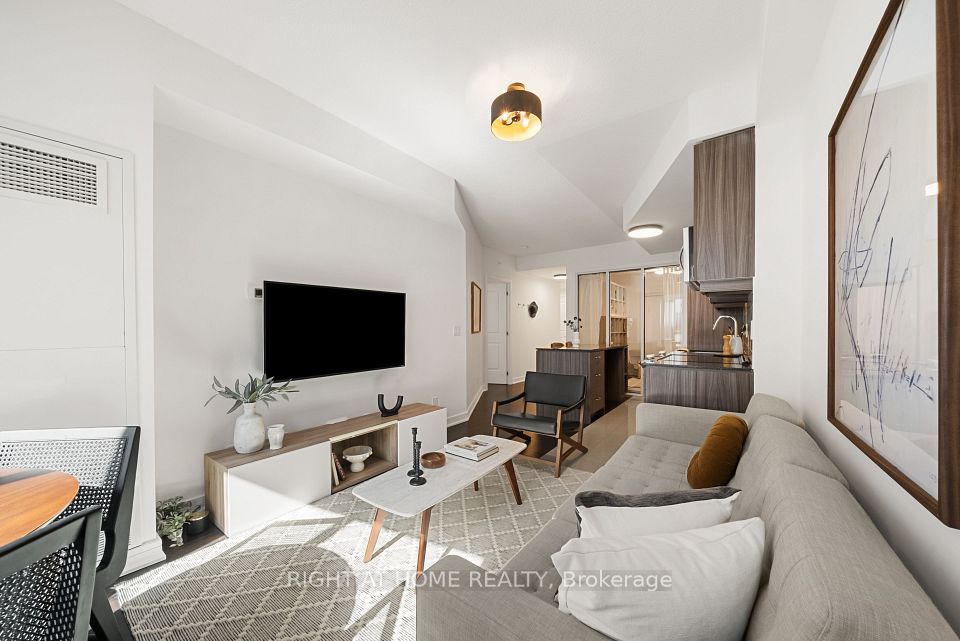 9201 Yonge Street 610, Richmond Hill, ON L4C 1H9 5