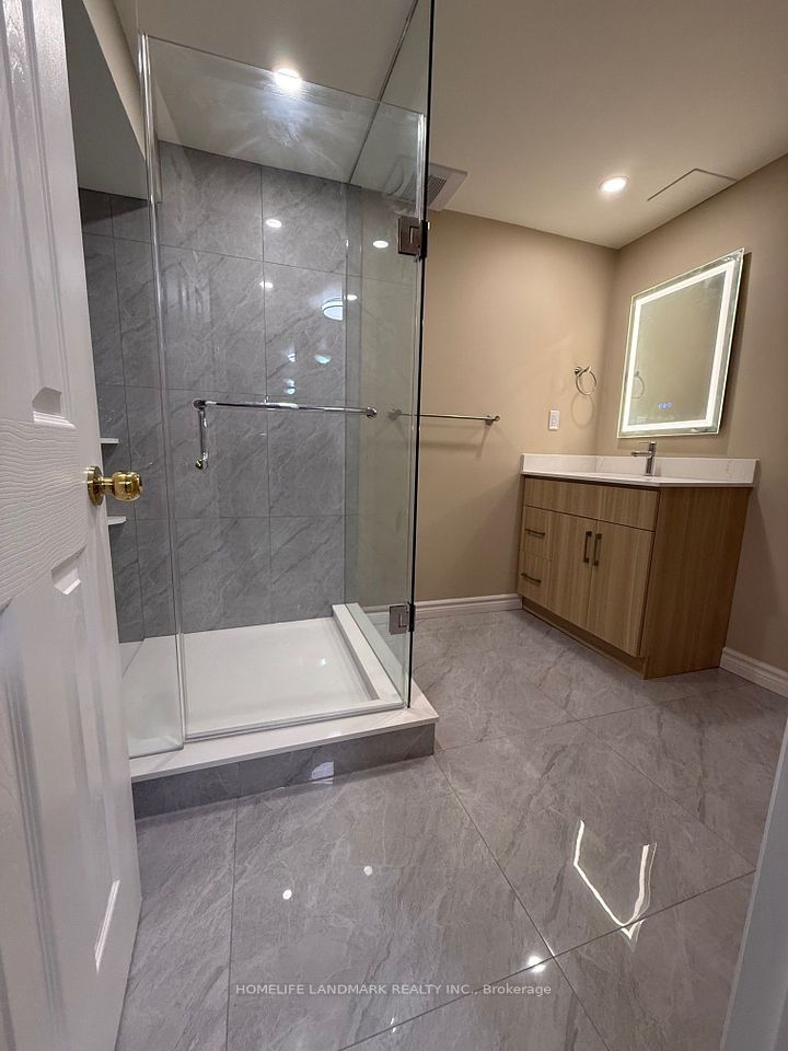 36 Ostick Street Bsmnt, Aurora, ON L4G 7K5 11