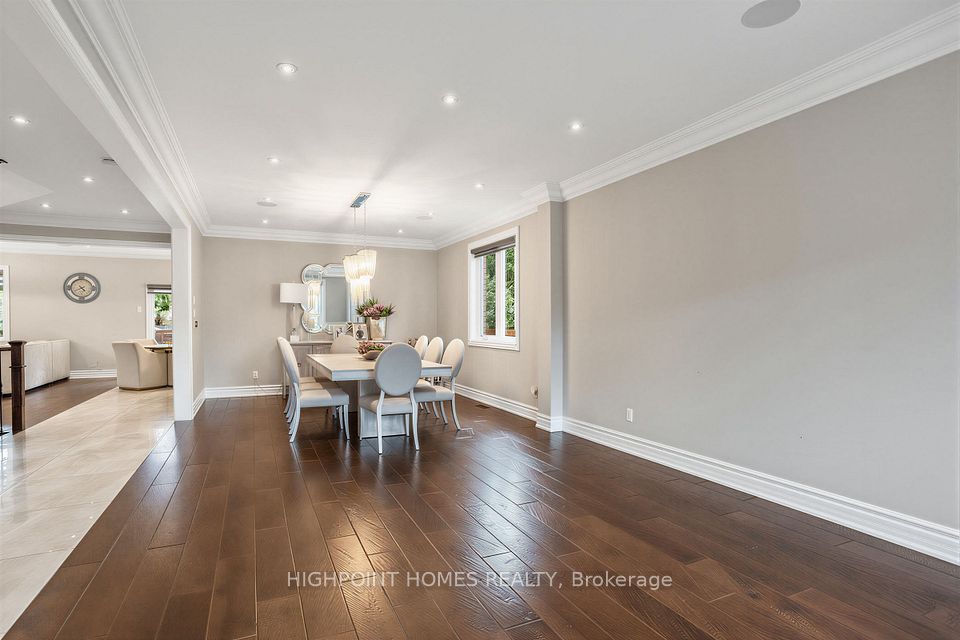 25 Pathlane Road, Richmond Hill, ON L4B 4A6 7