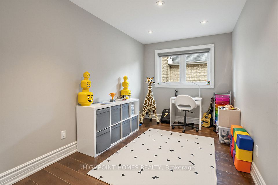 25 Pathlane Road, Richmond Hill, ON L4B 4A6 25