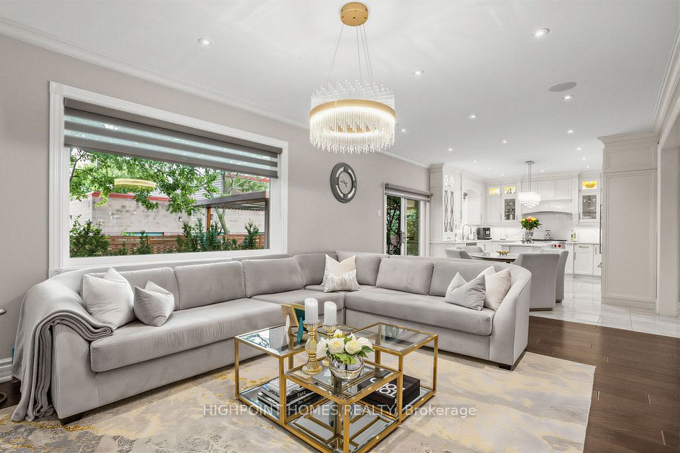 25 Pathlane Road, Richmond Hill, ON L4B 4A6 14