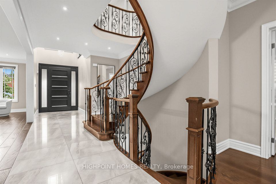 25 Pathlane Road, Richmond Hill, ON L4B 4A6 11