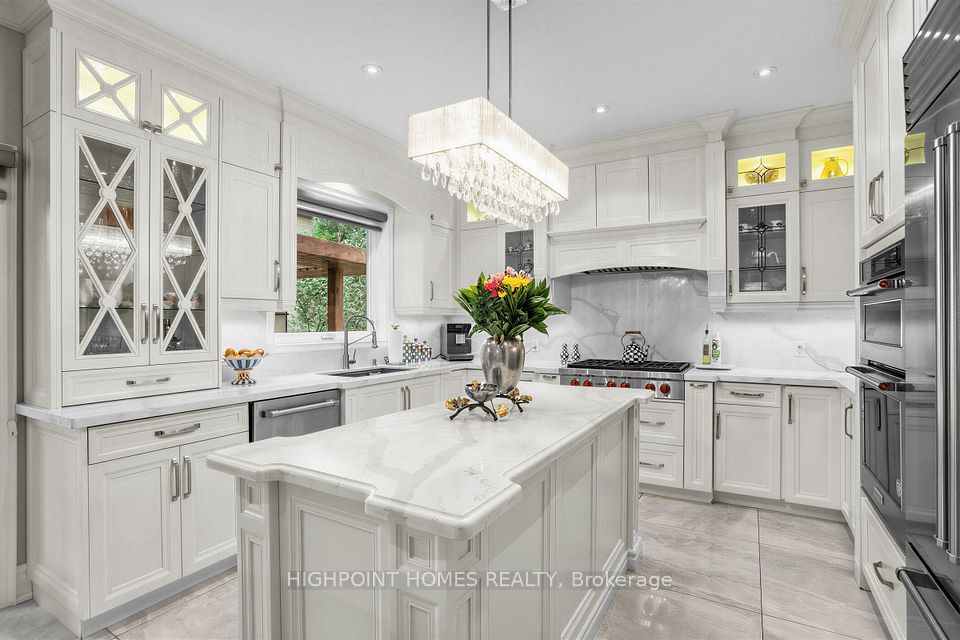 25 Pathlane Road, Richmond Hill, ON L4B 4A6 16