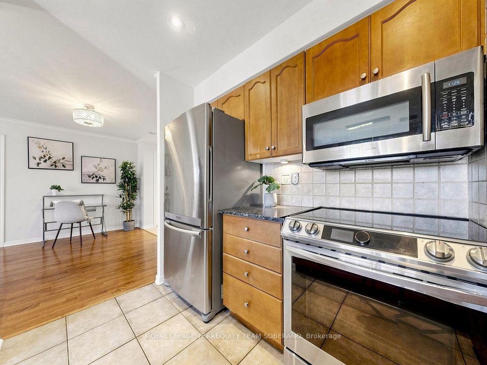 9 Northern Heights Drive 104, Richmond Hill, ON L4B 4M5 16