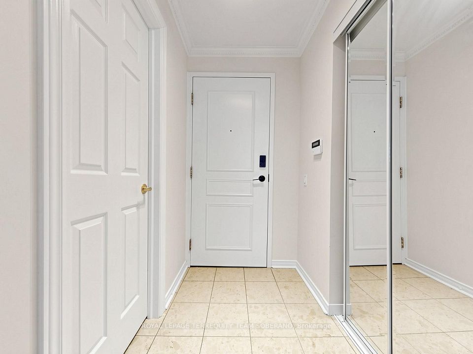 9 Northern Heights Drive 104, Richmond Hill, ON L4B 4M5 5