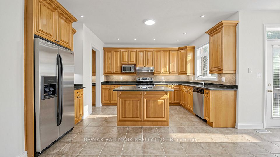 368 Paradelle Drive, Richmond Hill, ON L4E 4R7 12