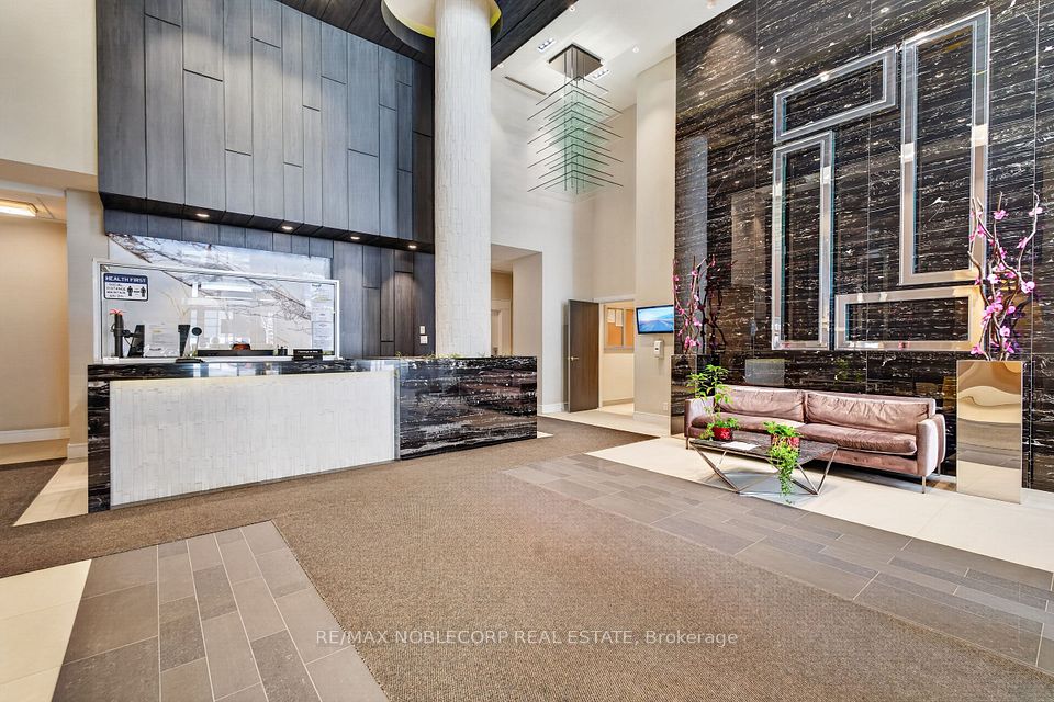 9191 Yonge Street 206SW, Richmond Hill, ON L4C 1E2 4