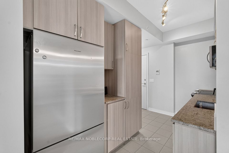 9191 Yonge Street 206SW, Richmond Hill, ON L4C 1E2 10