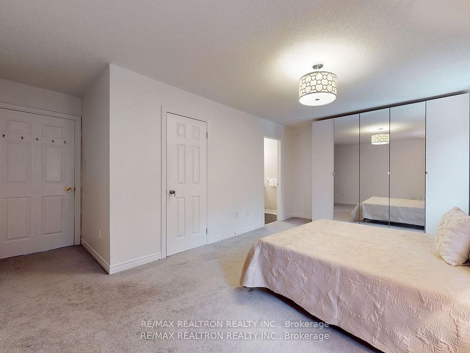 224 Yorkland Street, Richmond Hill, ON L4S 1A2 19