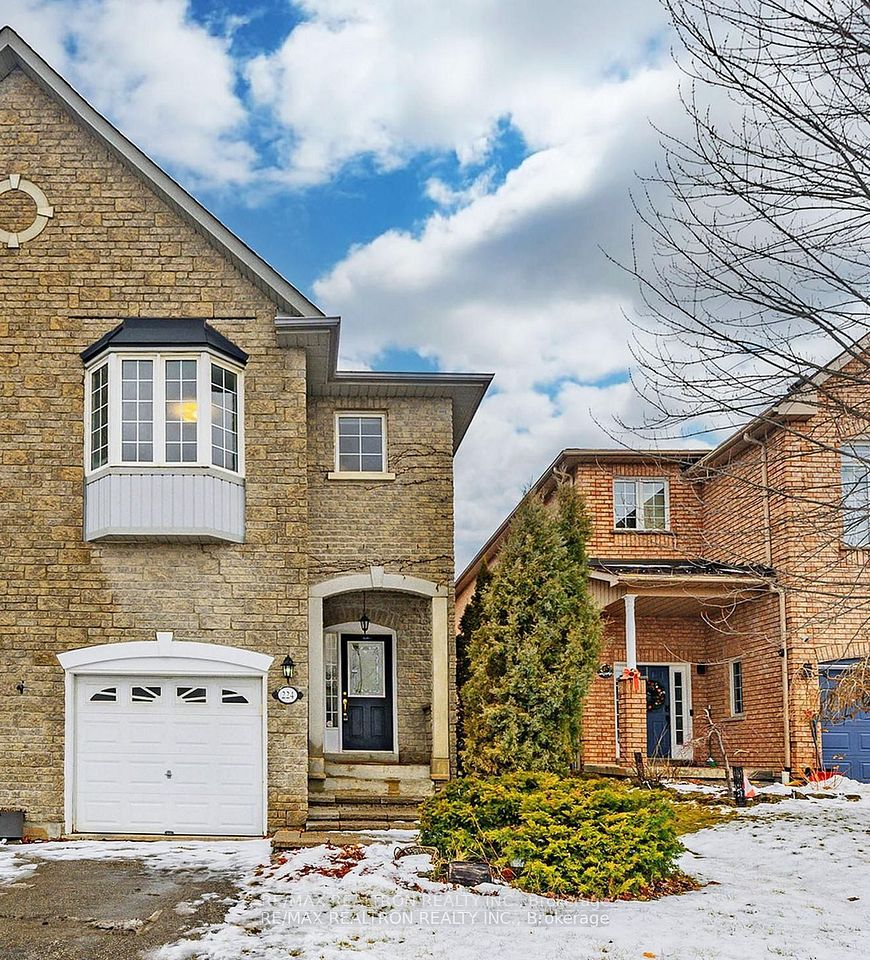 224 Yorkland Street, Richmond Hill, ON L4S 1A2 2