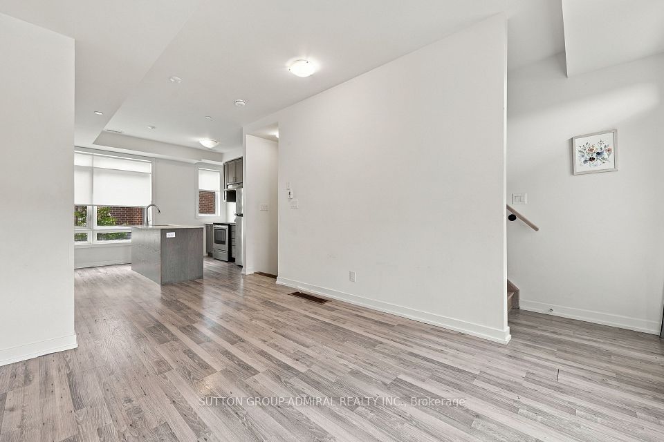 370 Red Maple Road 35, Richmond Hill, ON L4C 5T4 16