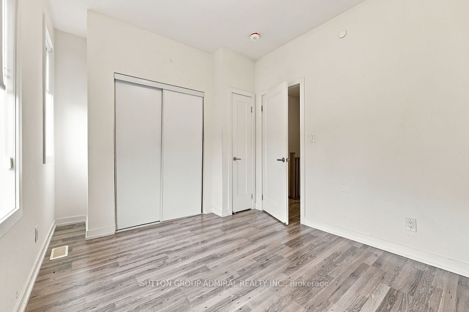 370 Red Maple Road 35, Richmond Hill, ON L4C 5T4 24