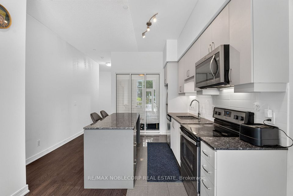 9199 Yonge Street N 102SE, Richmond Hill, ON L4C 1H7 9