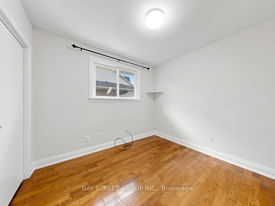 6 Albert Street, Markham, ON L3P 2T2 25