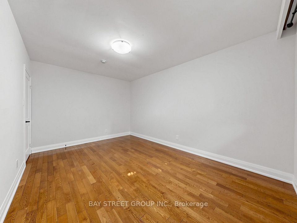6 Albert Street, Markham, ON L3P 2T2 20