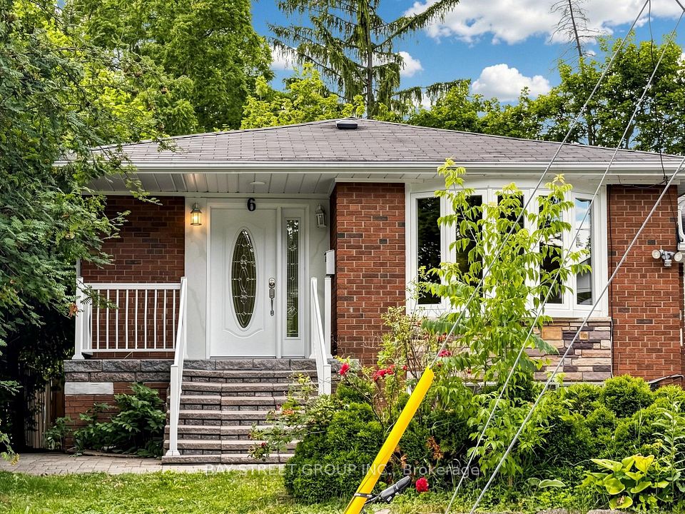6 Albert Street, Markham, ON L3P 2T2 4
