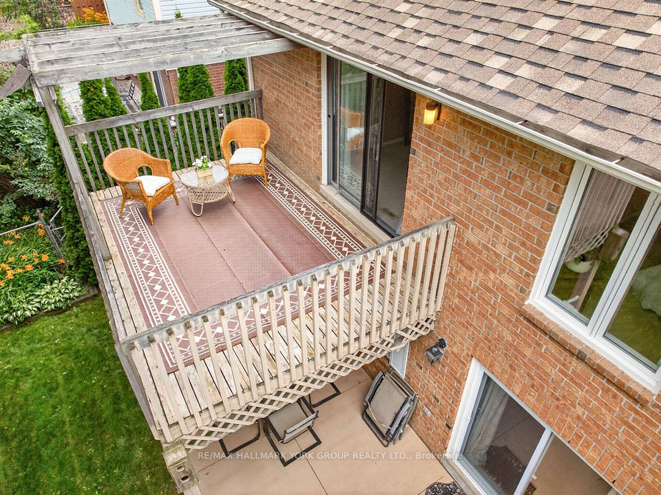 263 John Bowser Crescent, Newmarket, ON L3Y 7N7 21