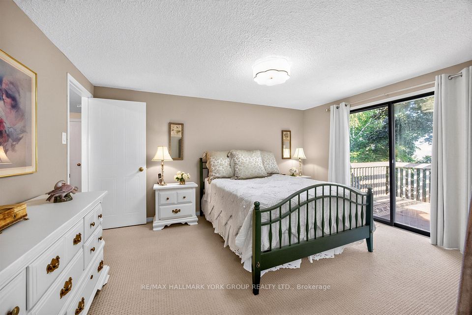 263 John Bowser Crescent, Newmarket, ON L3Y 7N7 20