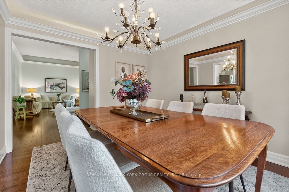 263 John Bowser Crescent, Newmarket, ON L3Y 7N7 10