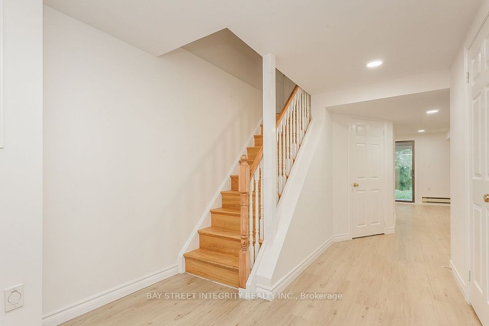 106 Beck Drive, Markham, ON L3P 5J9 25