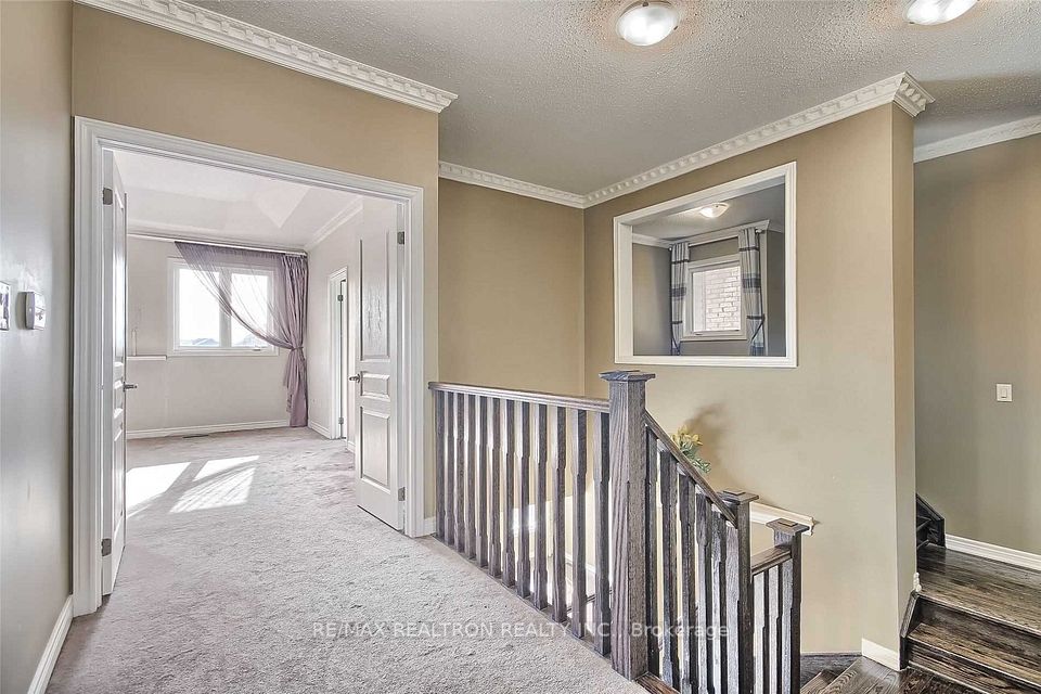 125 Holst Avenue, Markham, ON L6C 0R6 18