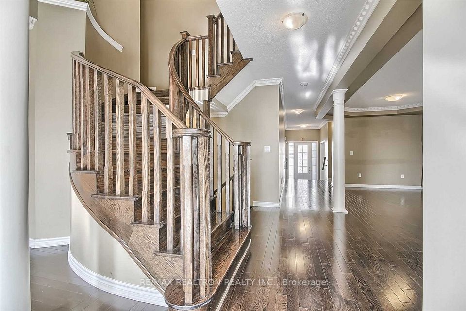 125 Holst Avenue, Markham, ON L6C 0R6 14