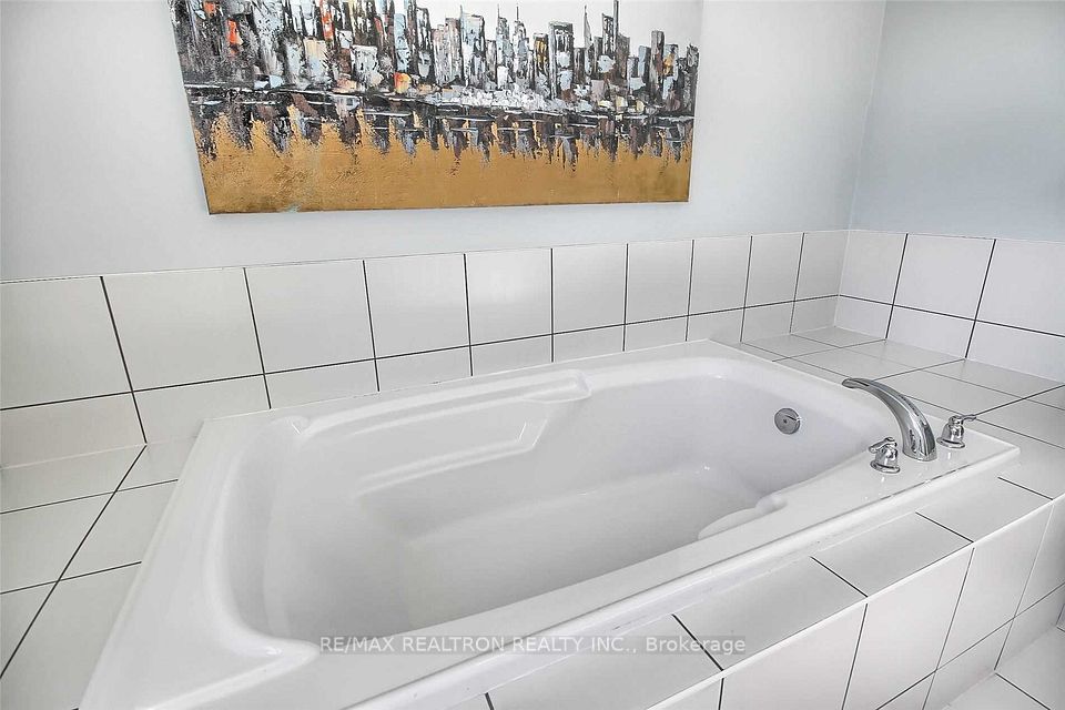125 Holst Avenue, Markham, ON L6C 0R6 24