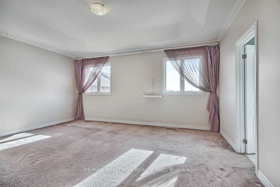 125 Holst Avenue, Markham, ON L6C 0R6 19