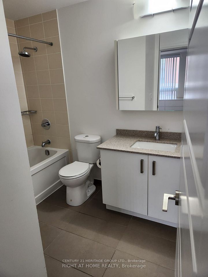 1 Uptown Drive 302, Markham, ON L3R 5C1 7