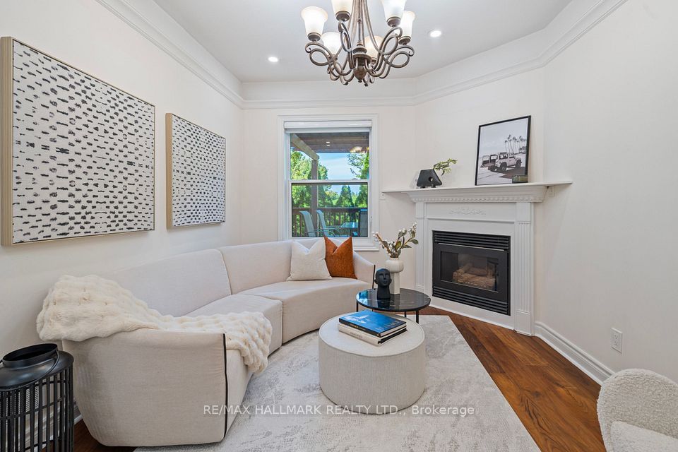 872 Hilton Boulevard, Newmarket, ON L3X 2H8 13