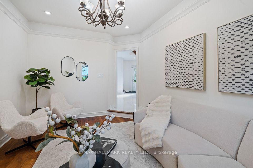 872 Hilton Boulevard, Newmarket, ON L3X 2H8 14