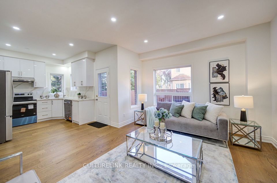2 Hartwell Place, Markham, ON L6C 2K4 17