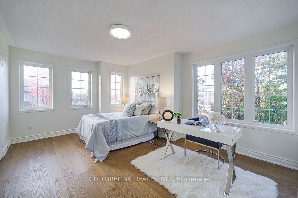 2 Hartwell Place, Markham, ON L6C 2K4 25