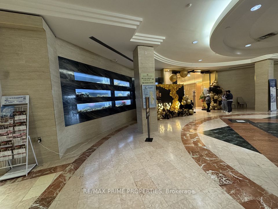 670 Highway 7 E 67, Richmond Hill, ON L4P 3B2 5
