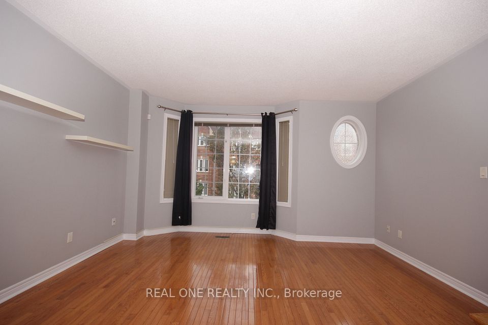 15 Azalea Gate Way, Markham, ON L3T 7T9 7