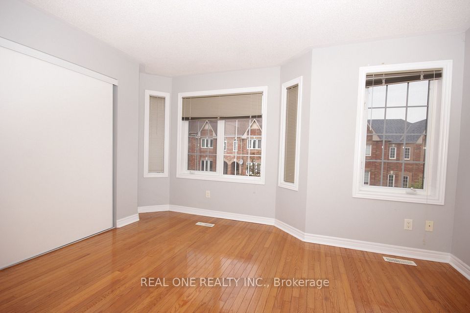 15 Azalea Gate Way, Markham, ON L3T 7T9 10
