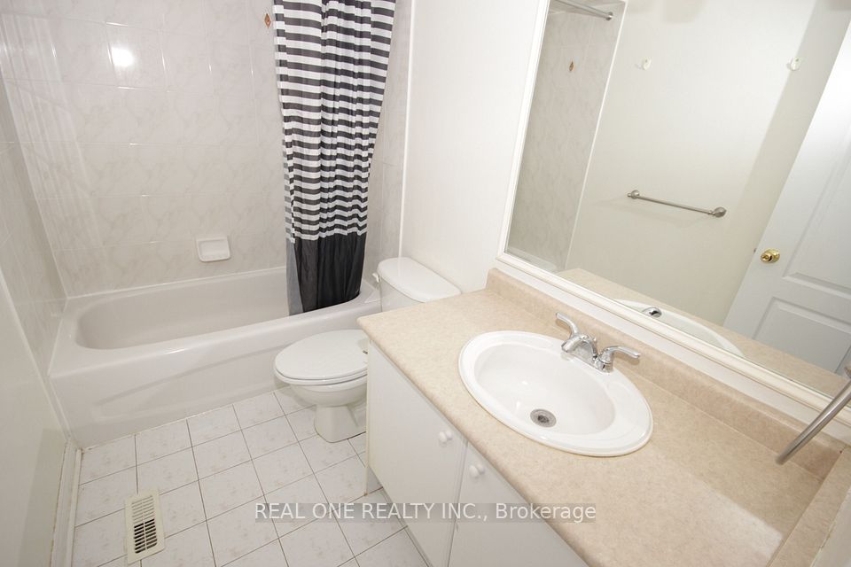 15 Azalea Gate Way, Markham, ON L3T 7T9 18