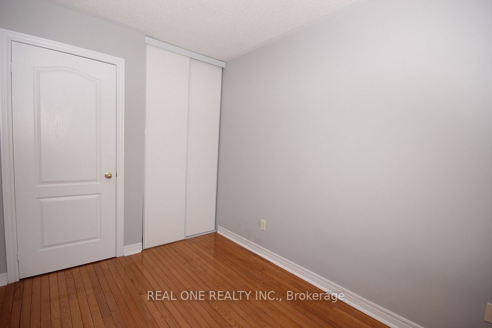 15 Azalea Gate Way, Markham, ON L3T 7T9 15
