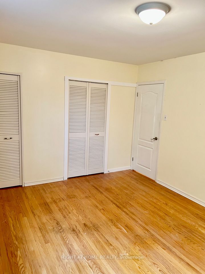 94 Southdale Drive, Markham, ON L3P 1K2 12