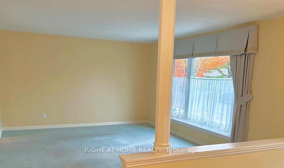 94 Southdale Drive, Markham, ON L3P 1K2 3