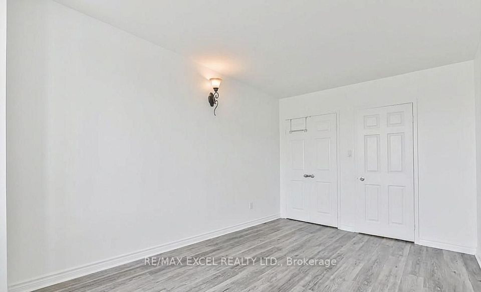 9 Chalmers Road 309, Richmond Hill, ON L4B 3N3 21