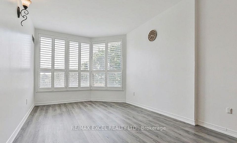 9 Chalmers Road 309, Richmond Hill, ON L4B 3N3 19