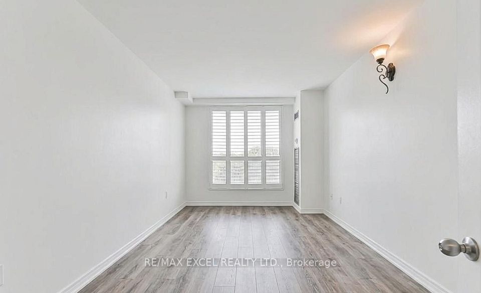 9 Chalmers Road 309, Richmond Hill, ON L4B 3N3 23