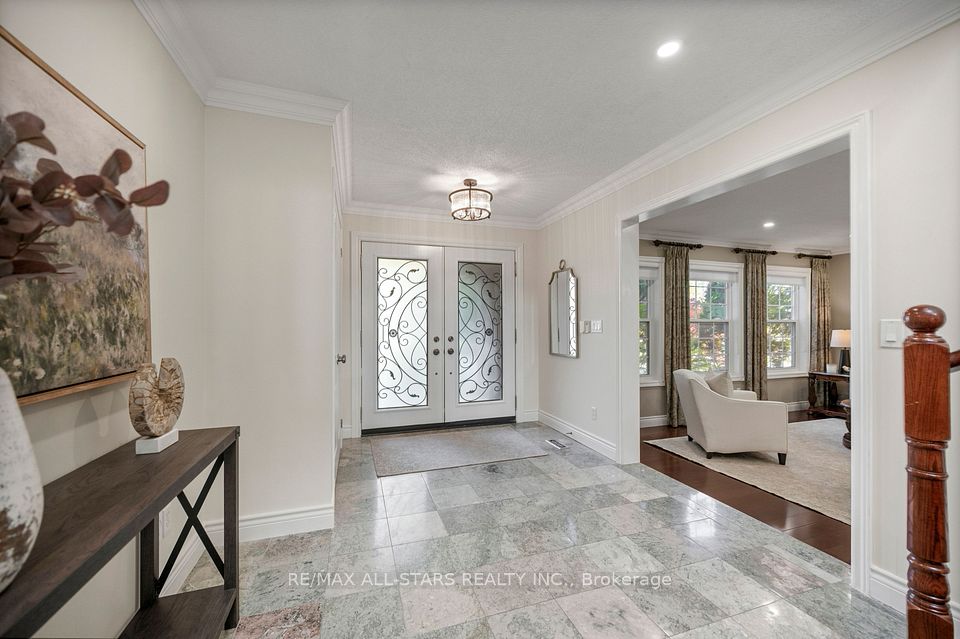 23 Charrington Crescent, Markham, ON L3R 0R3 9