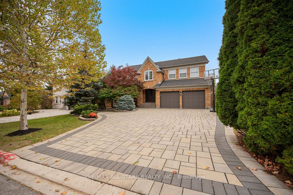 23 Charrington Crescent, Markham, ON L3R 0R3 2