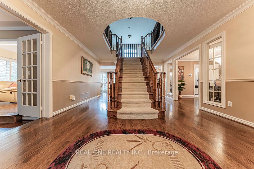 45 JOHN BUTTON Boulevard, Markham, ON L3R 9A7 6