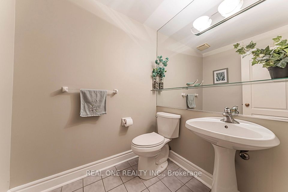 45 JOHN BUTTON Boulevard, Markham, ON L3R 9A7 19